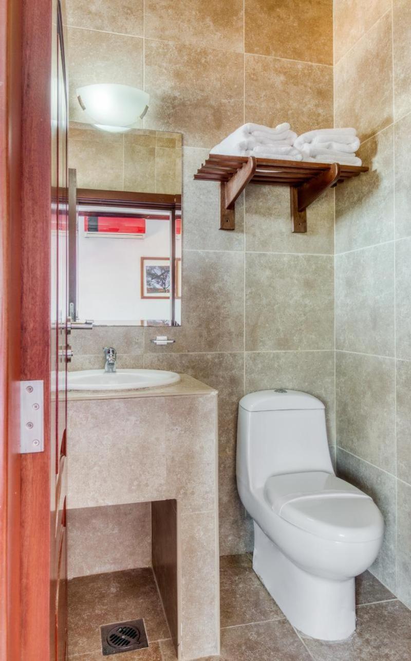 Monte Salerno Hotel & Suites Montemorelos Rom bilde